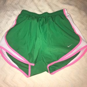 Nike Women’s Tempo Shorts